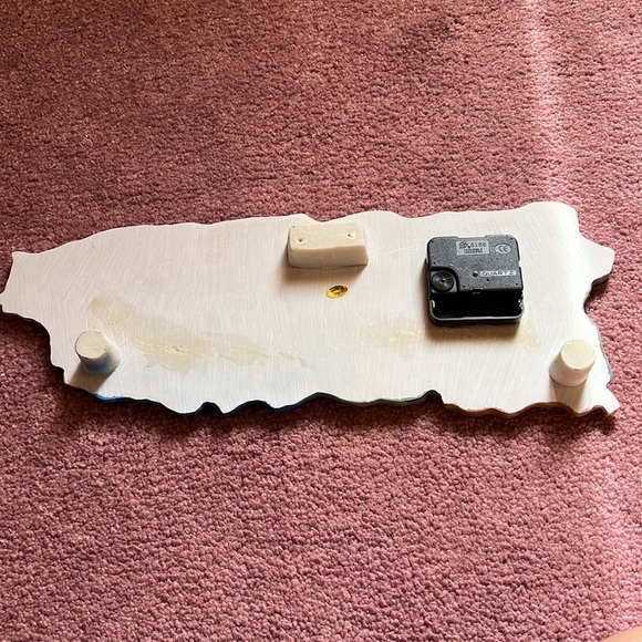 Clock - Picture 2 of 2